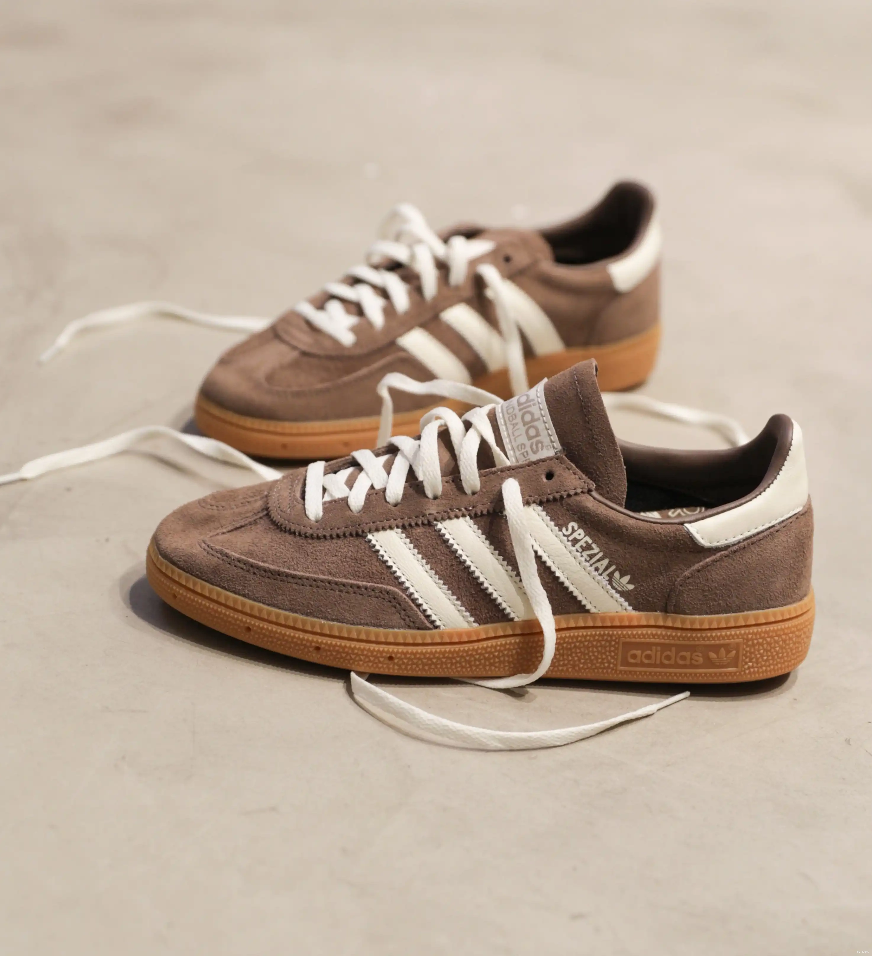 adidas Handball Strata Gum Spezial Earth W 0629